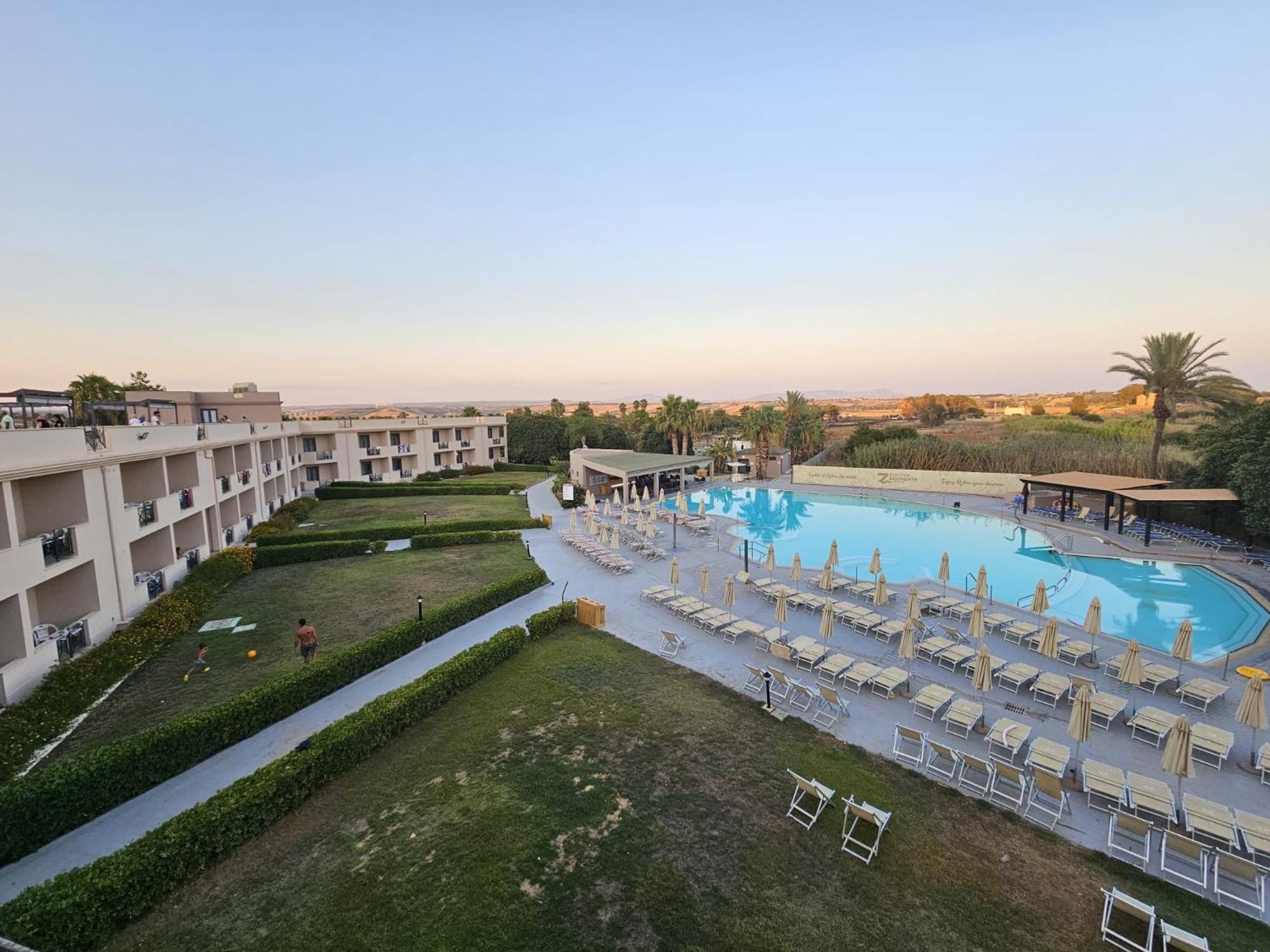 Zeta Club Selinunte Hotel Marinella di Selinunte Buitenkant foto